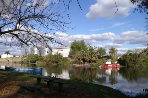 Vista del Puerto de Dolores, Soriano, Uruguay